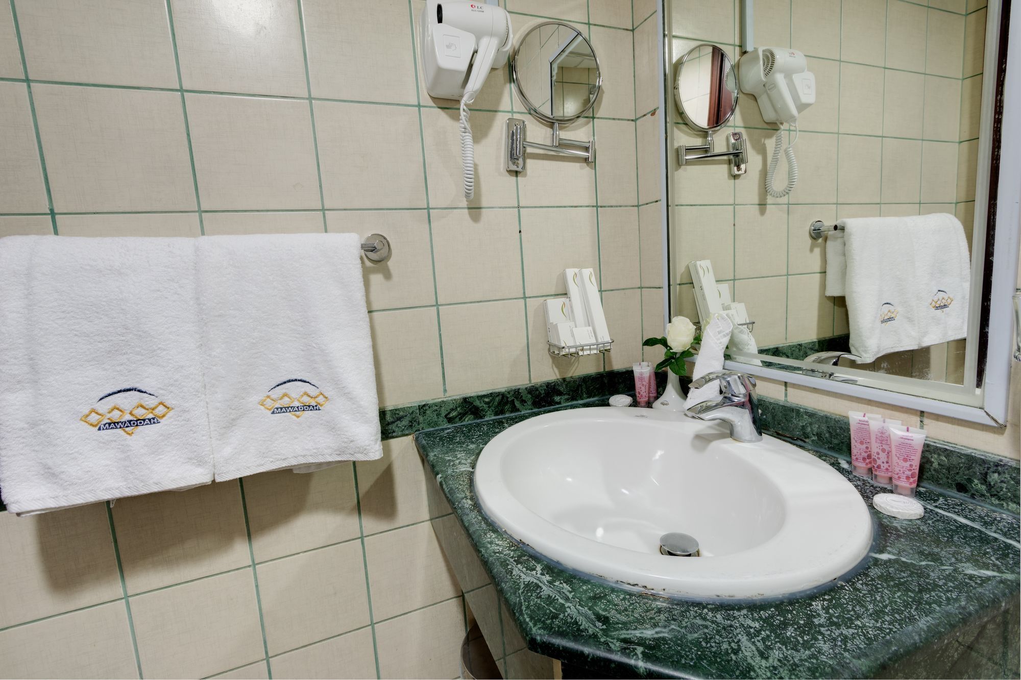 Mawaddah Altaqwa Hotel Medina Bagian luar foto